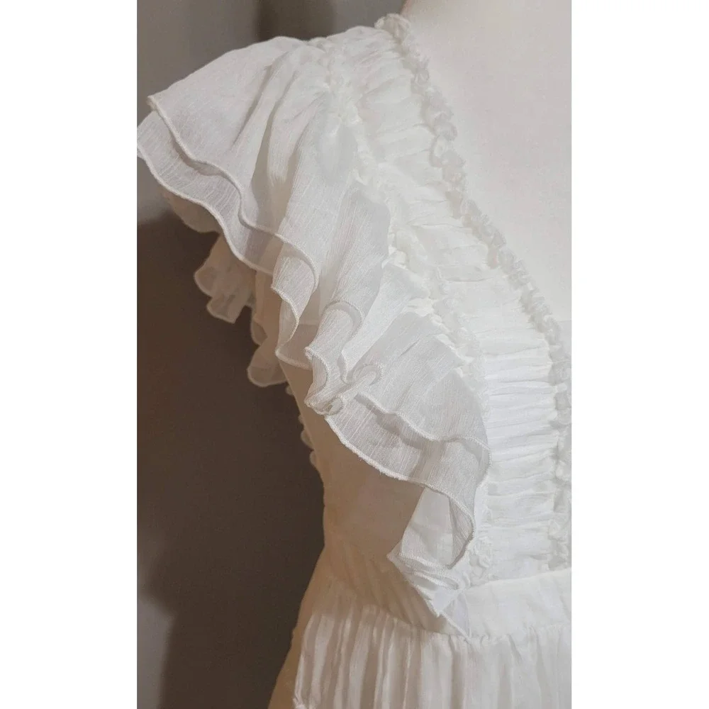 Lena white ruffle